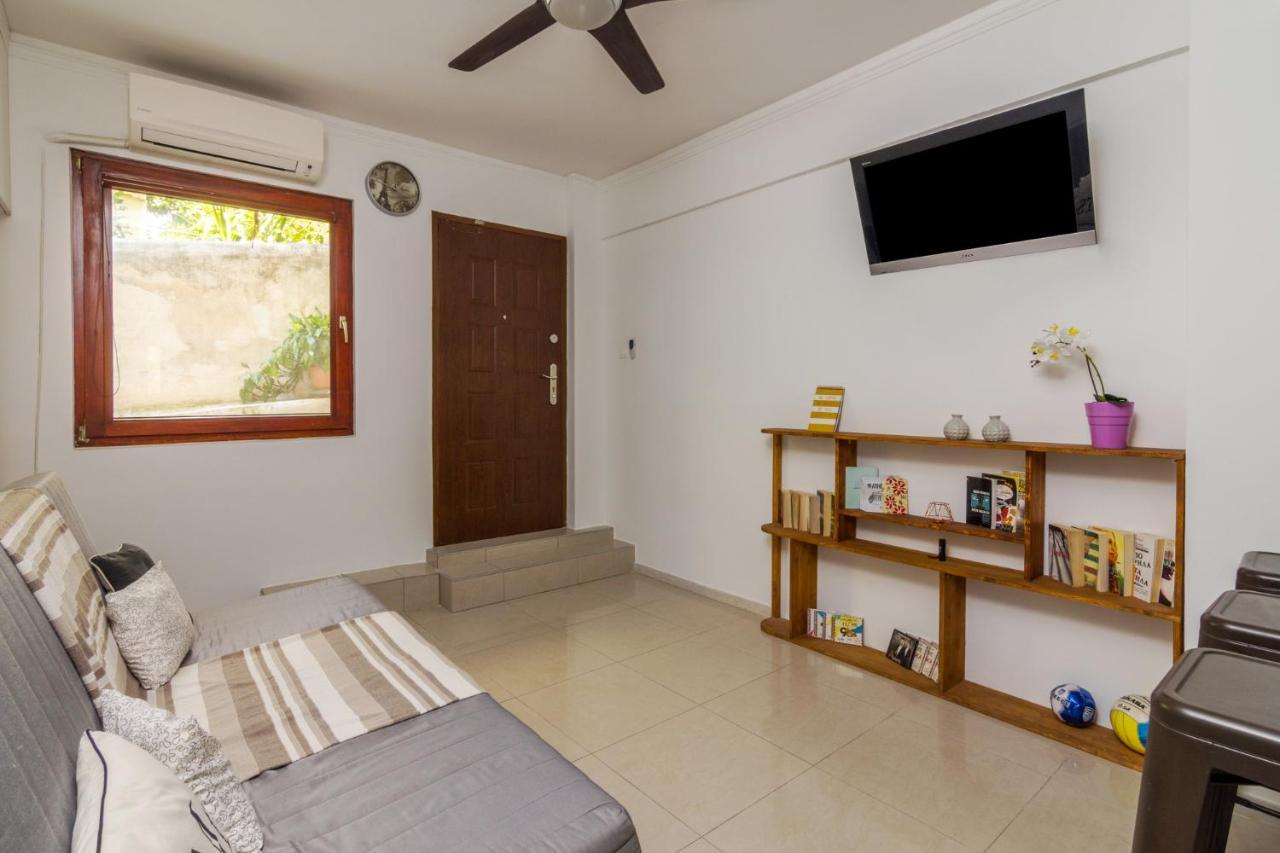 אתונה Comfy Apartment Close To Floisvos Beach מראה חיצוני תמונה
