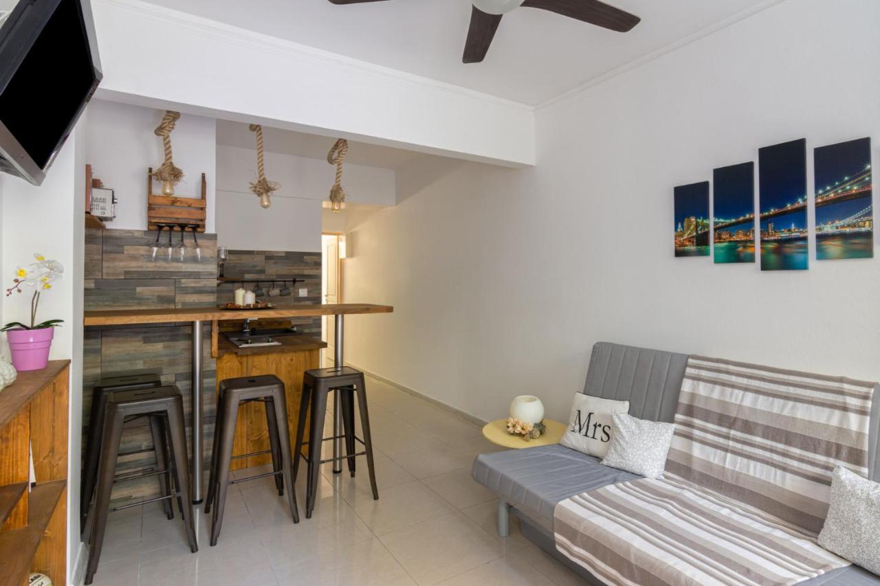 אתונה Comfy Apartment Close To Floisvos Beach מראה חיצוני תמונה